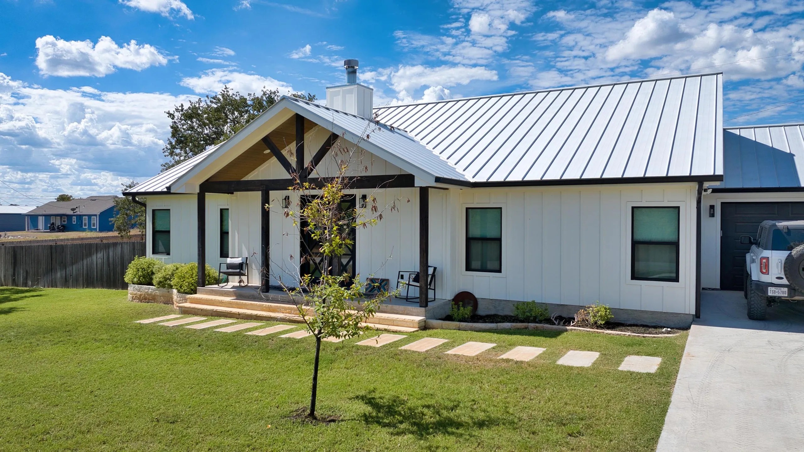 04-DJI_20251006123919_0122_D 3411 CONCHO TRAIL