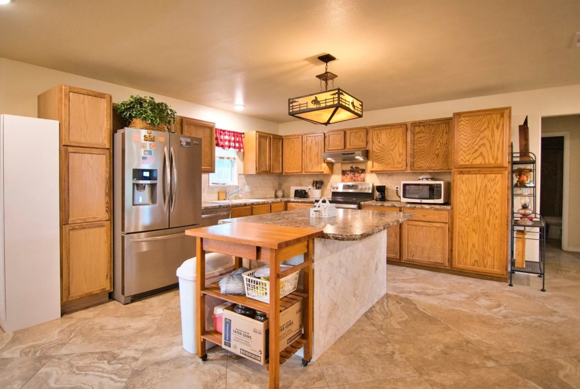 243 E FLAG CREEK RANCH RD