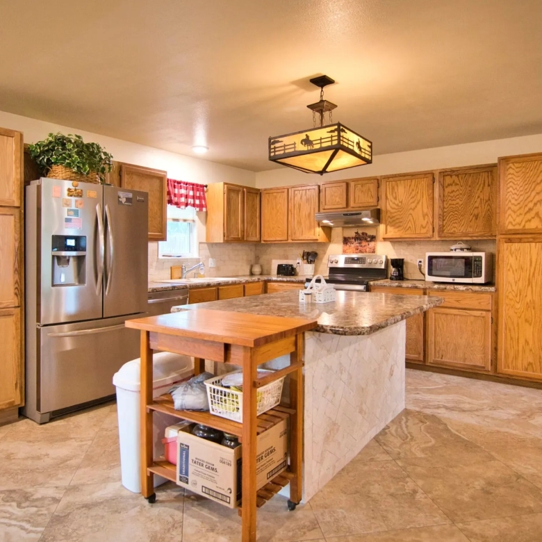243 E FLAG CREEK RANCH RD
