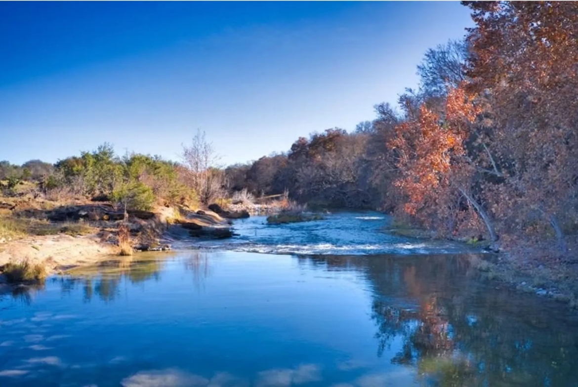 CORONA FALLS RANCH