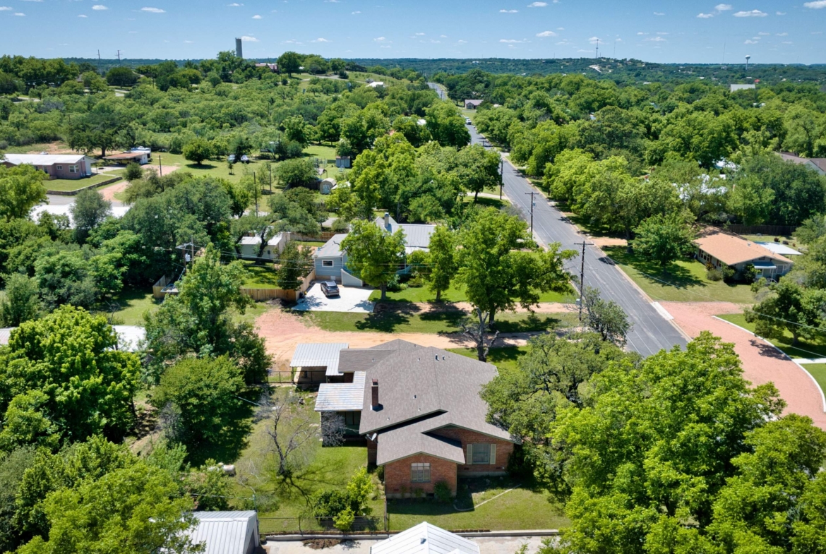 325 E Rainey Mason, TX