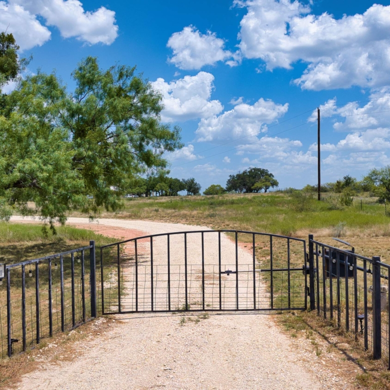 1456 US Hwy 283 | Brady, TX | McCulloch County