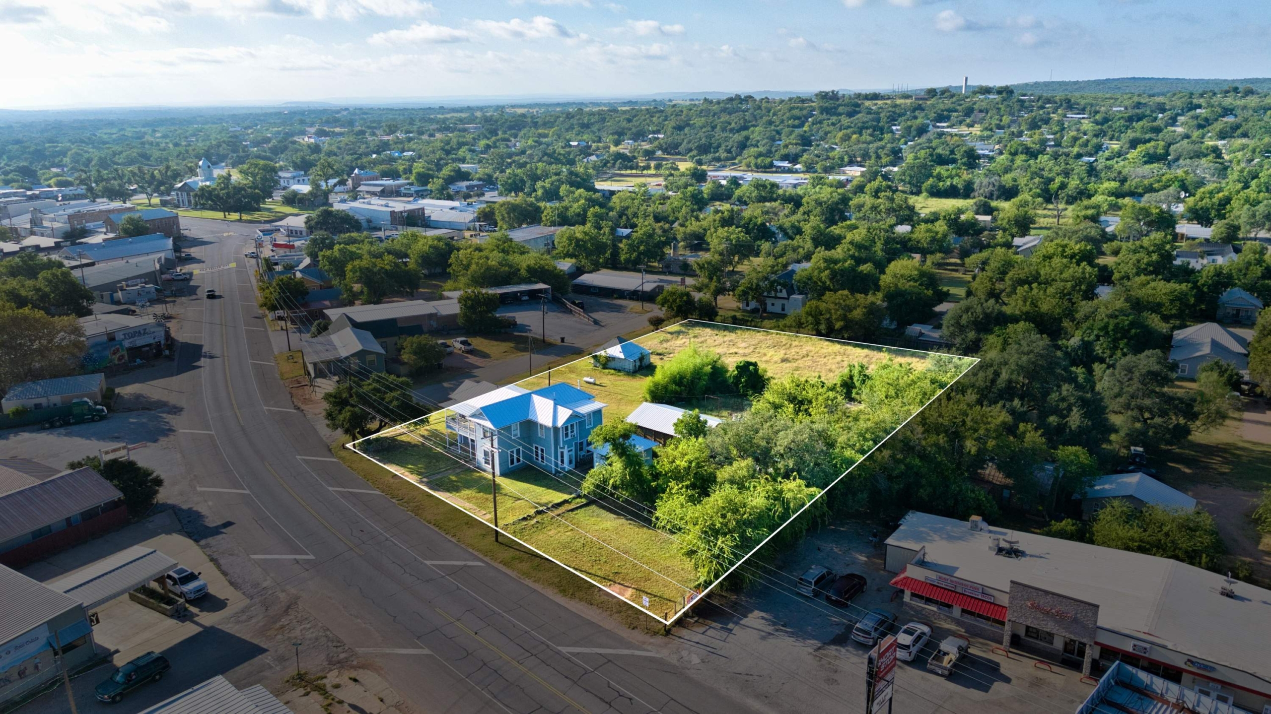 14-DJI_20260831215824_0011_D_outlined 505 Ft. McKavitt Street