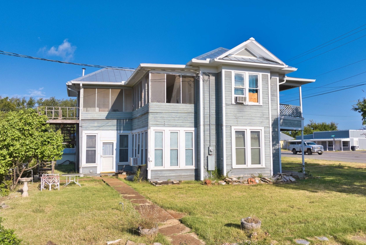 505 Ft. McKavitt Street