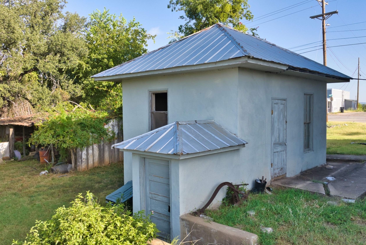 505 Ft. McKavitt Street