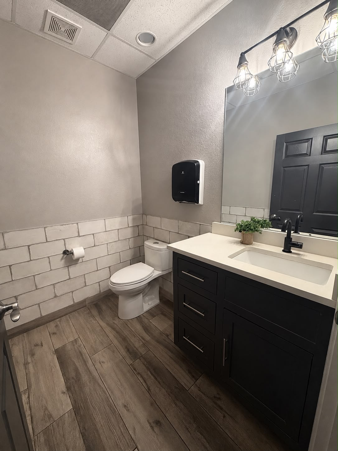 Womens Bathroom 2209 Ninth Street Marble Falls